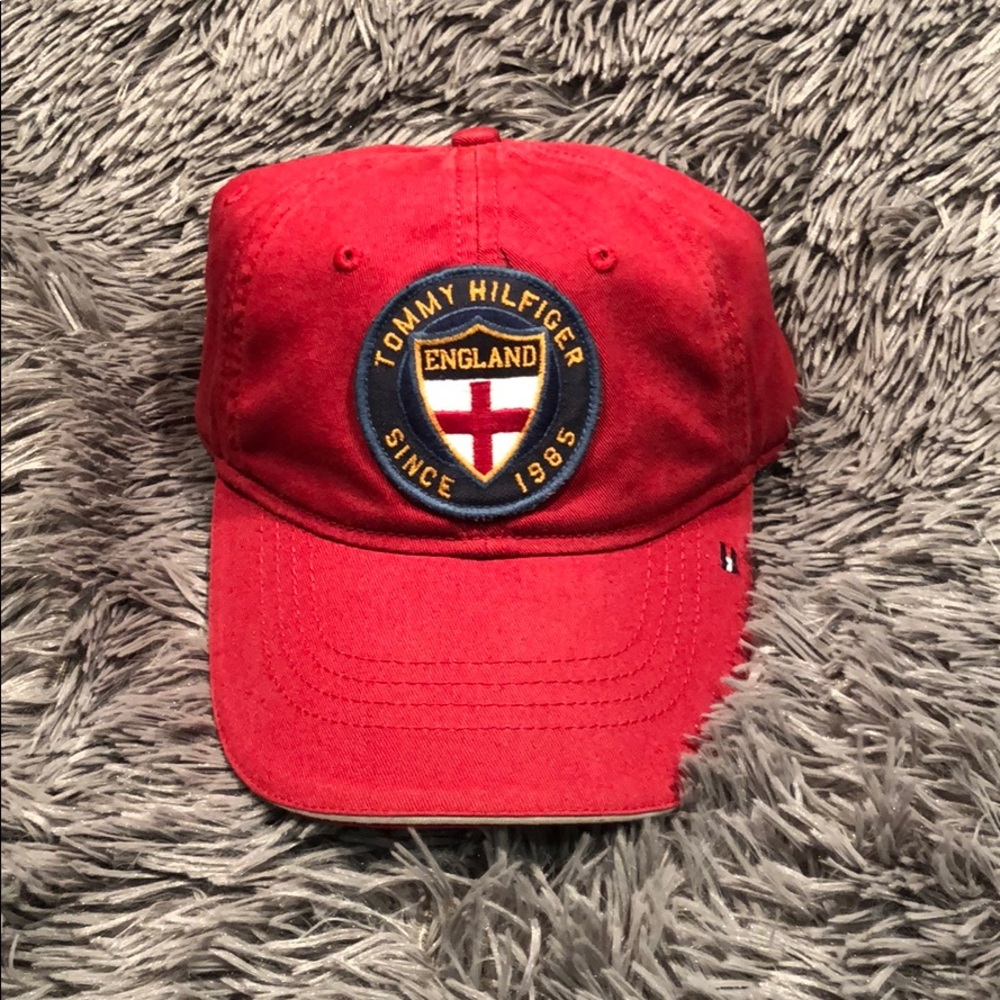 Tommy Hilfiger hat